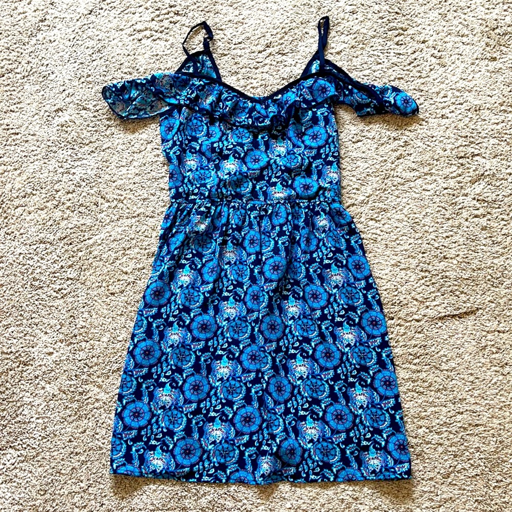 Xhilaration Beautiful women’s paisley dress